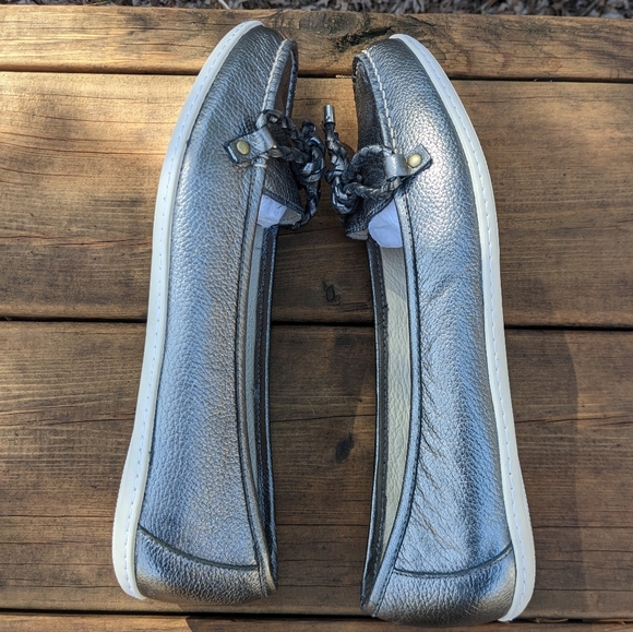 Sperry Topsiders Leather Silver EUC (like new!) Size 8 Boat Shoes - Picture 6 of 7